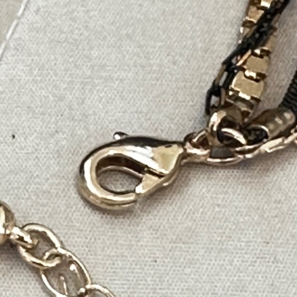 Gold Tone & Black 4 Strand Chain Bracelet/Chocker. EUC - Picture 14 of 14